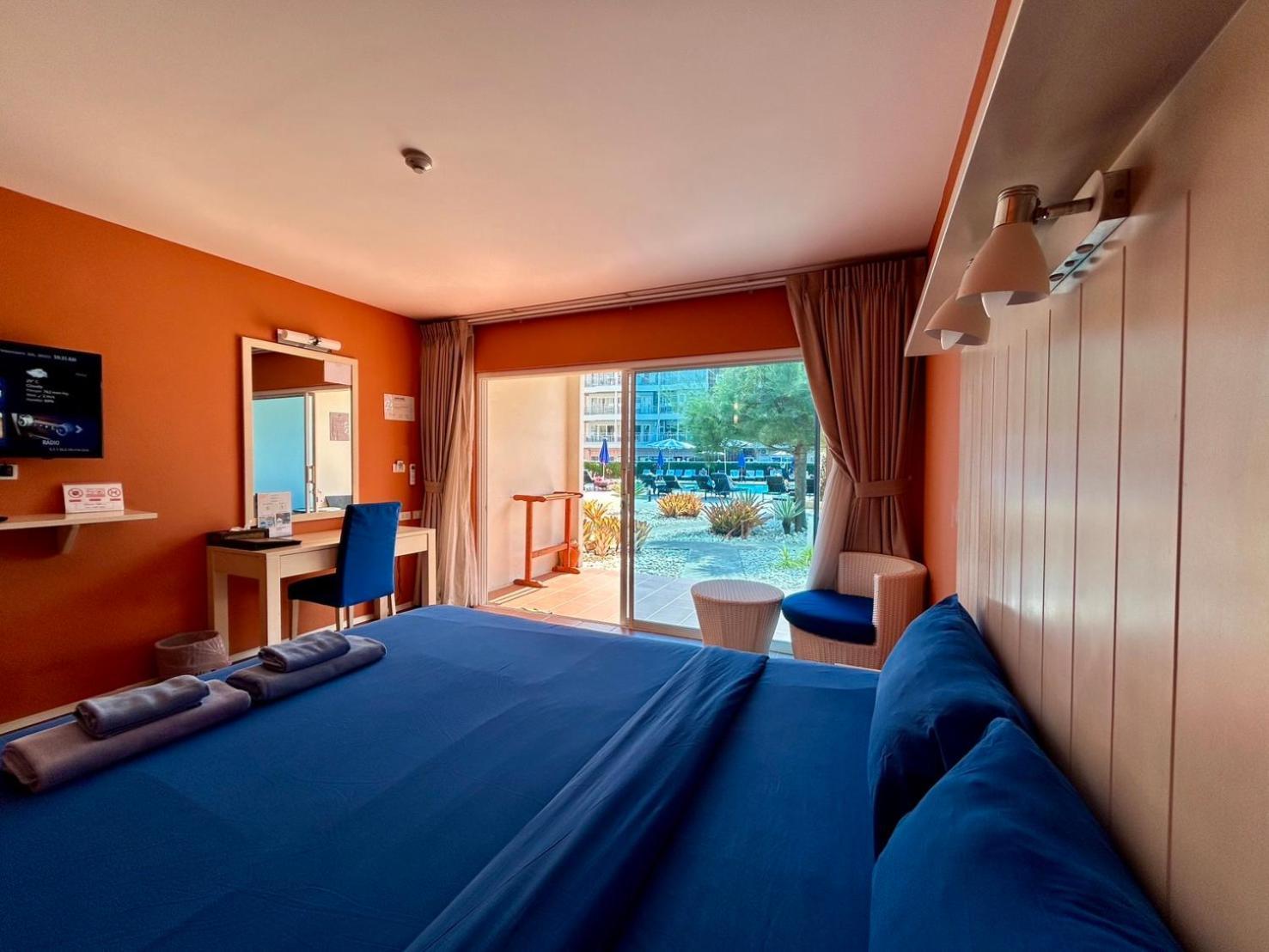 Grandblue Resort & Beachclub Mae Phim Exterior foto